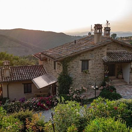 Il Casale Di Fiore Cannara Bagian luar foto