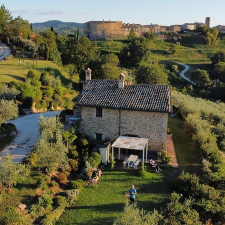 Il Casale Di Fiore Cannara Bagian luar foto