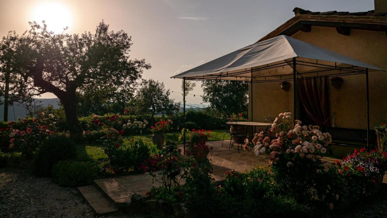 Il Casale Di Fiore Cannara Bagian luar foto