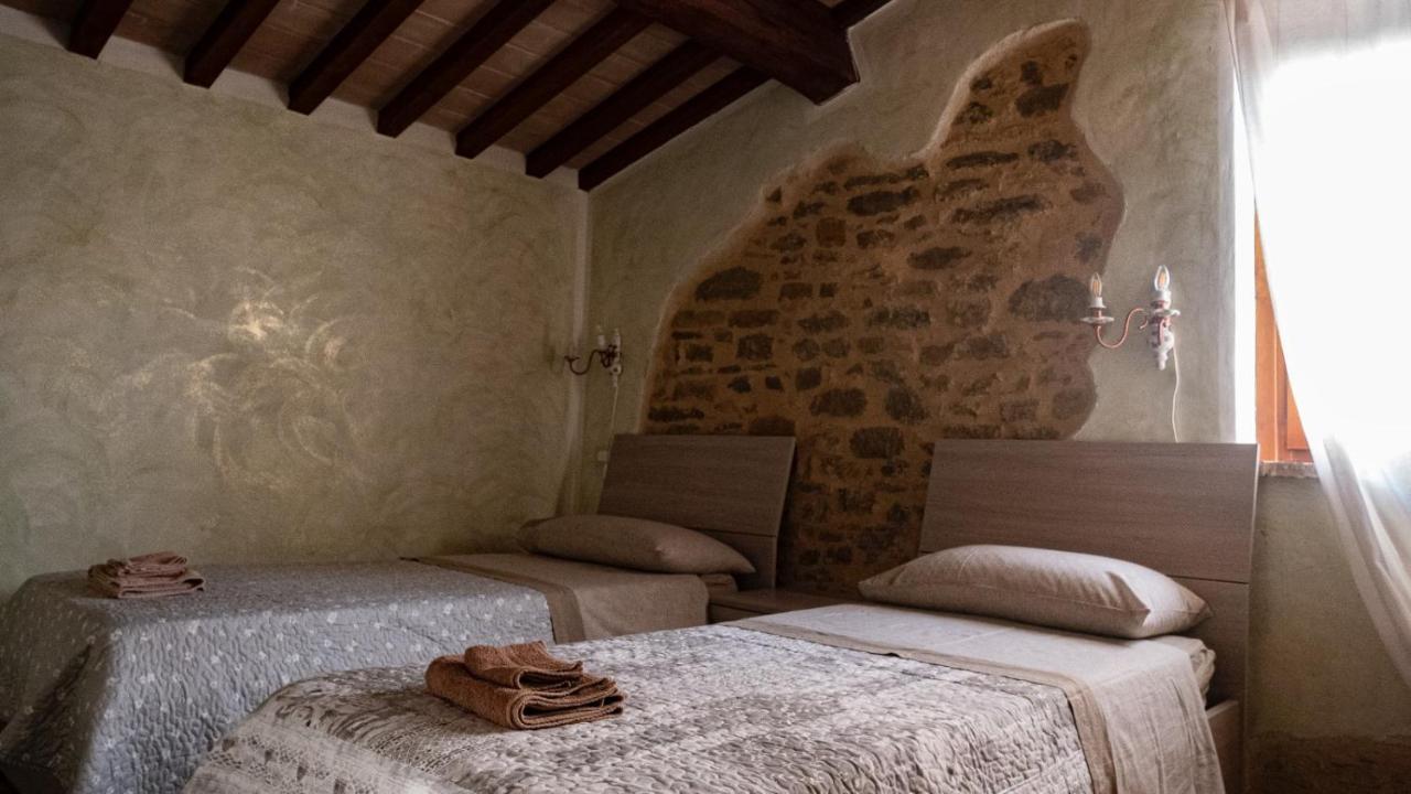 Il Casale Di Fiore Cannara Bagian luar foto