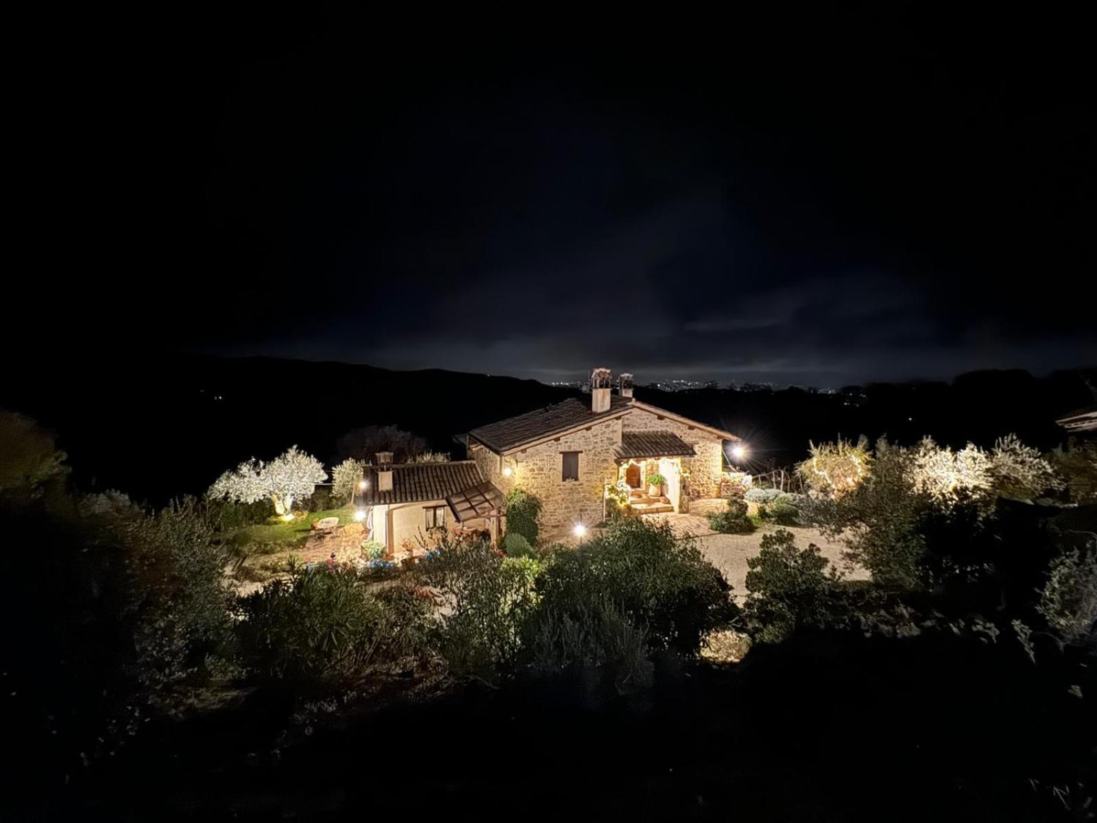 Il Casale Di Fiore Cannara Bagian luar foto