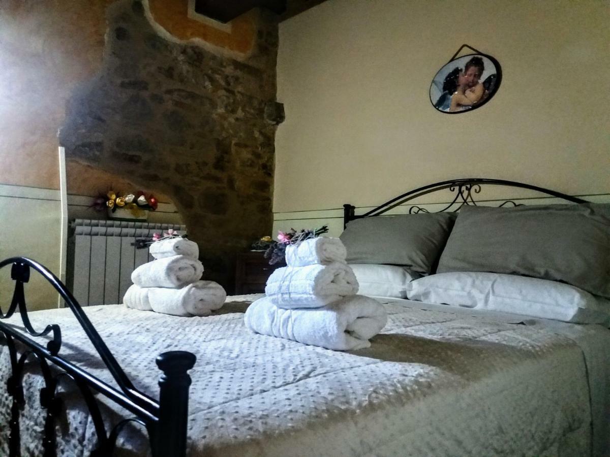 Il Casale Di Fiore Cannara Bagian luar foto